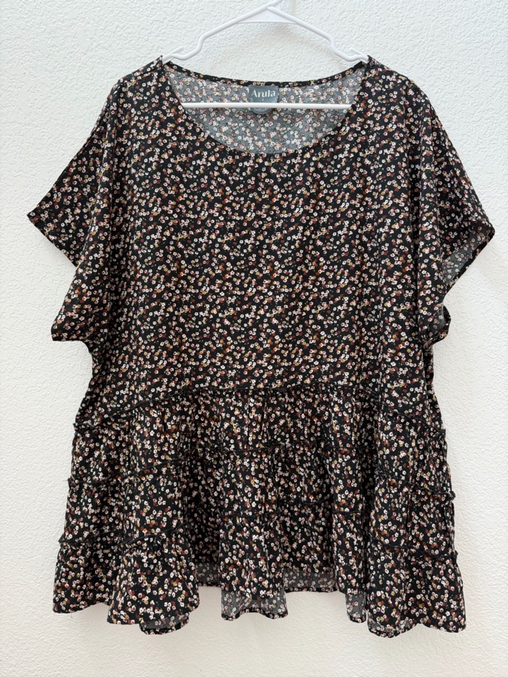ARULA Black Floral Tiered Ruffle Short Sleeve Tunic Size A/1X